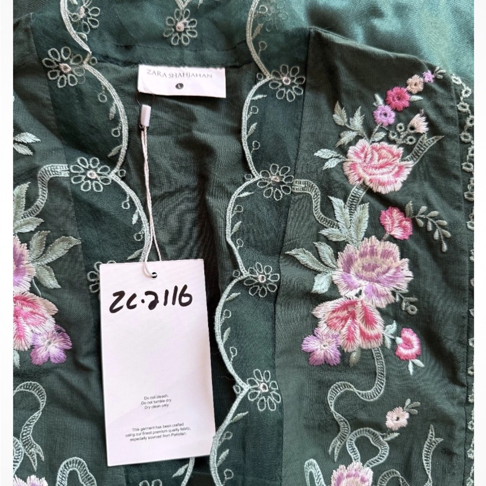 Floral Embroidered Green Top/Indian Pakistani dress